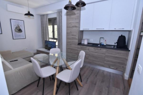 Diamond Hill Apartments, Vlorë